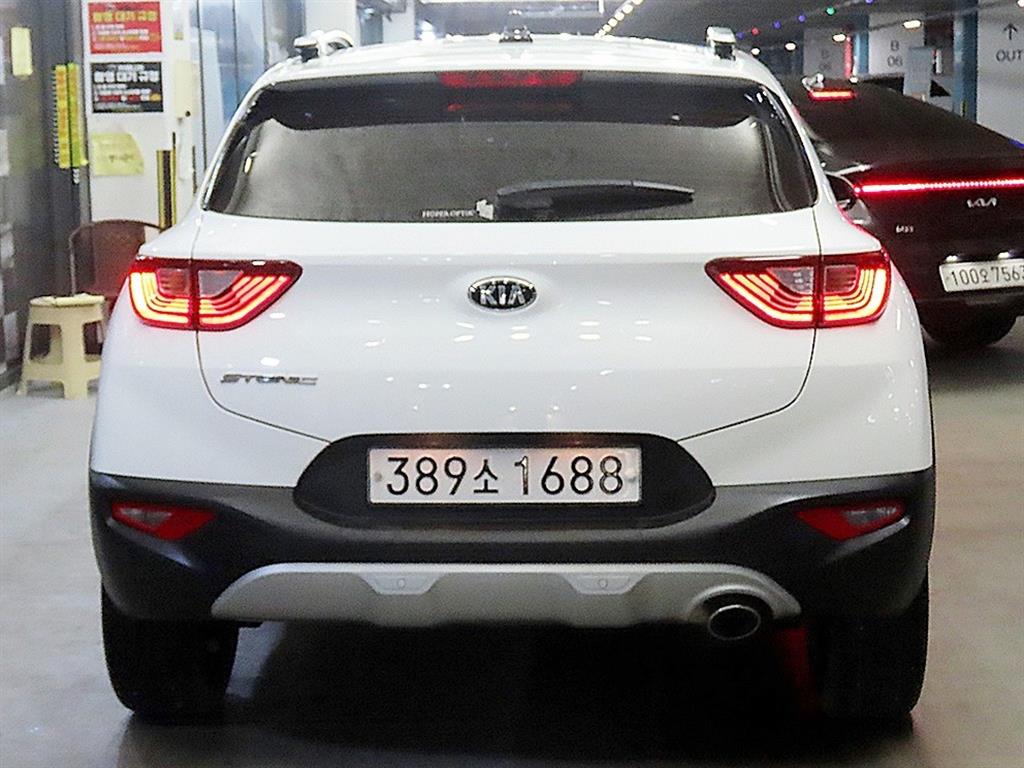 KIA Stonic - Vista 5