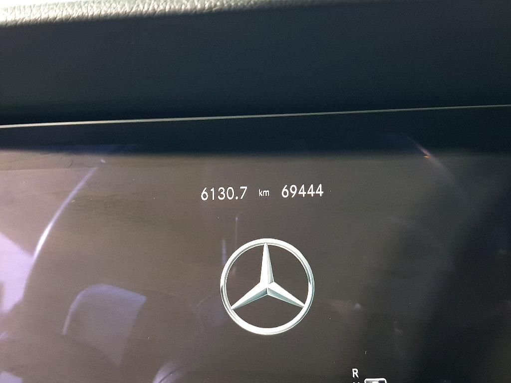 Mercedes Benz E class - Vista 7