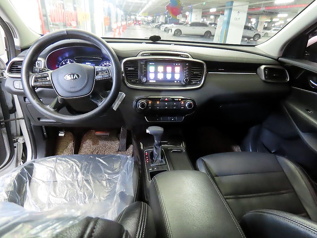 KIA Sorento - Vista 10