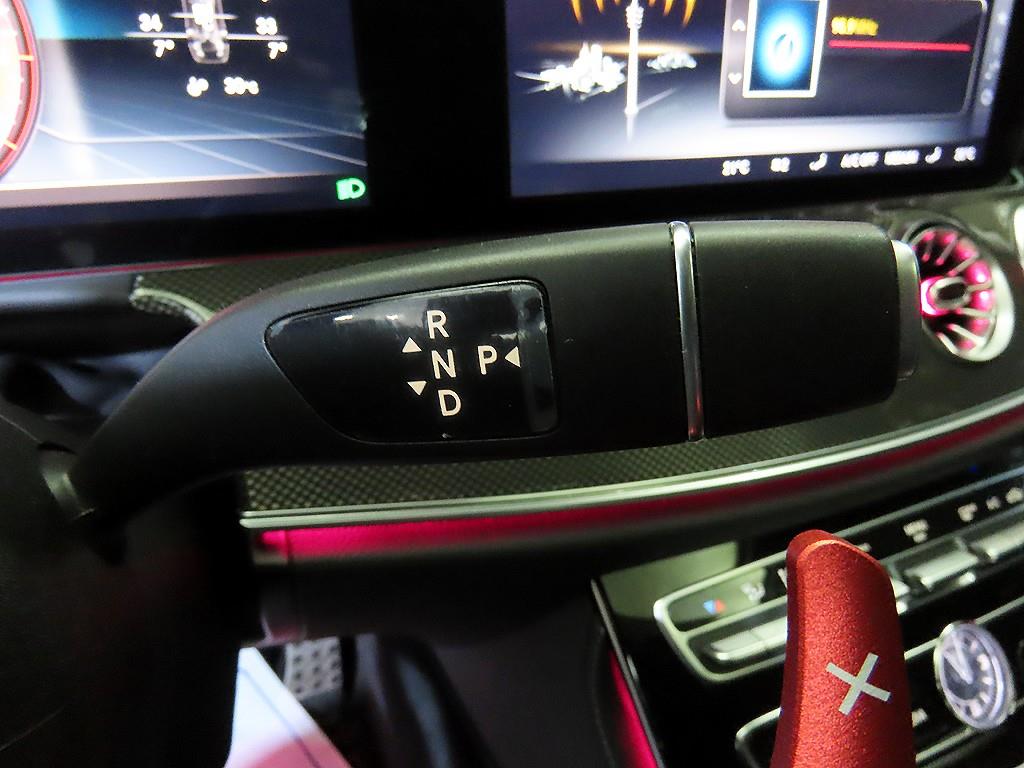 Mercedes Benz CLS Class - Vista 12