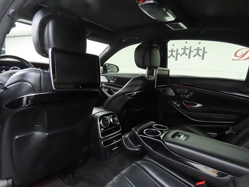 Mercedes Benz S Class - Vista 12