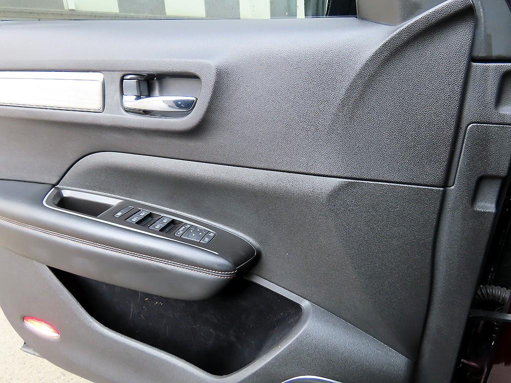 SAMSUNG QM6 - Vista 11