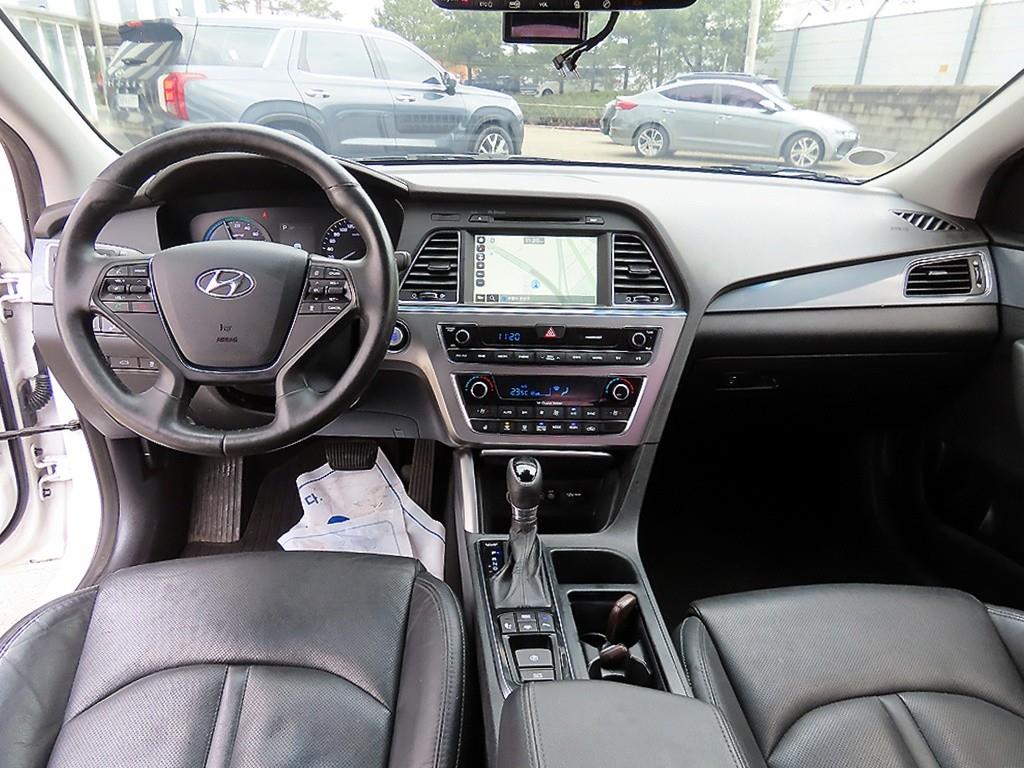 HYUNDAI Sonata - Vista 7