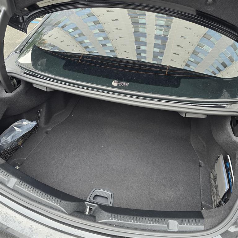 Mercedes Benz E class - Vista 5