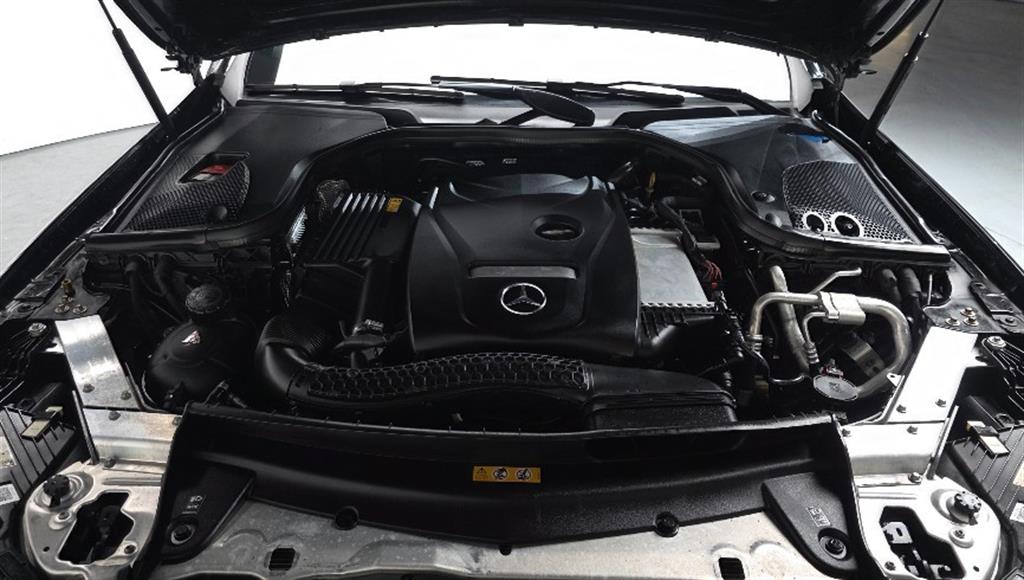 Mercedes Benz E class - Vista 6