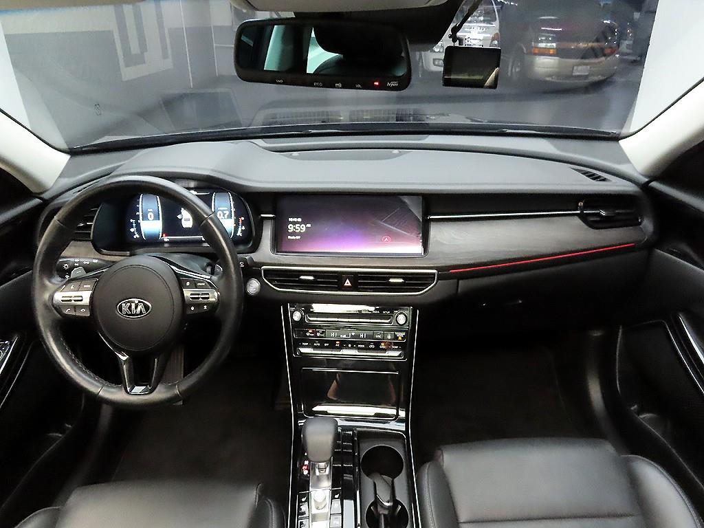 KIA K7 - Vista 8