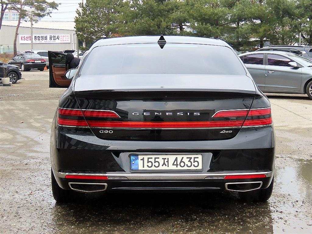 Genesis G90 - Vista 4