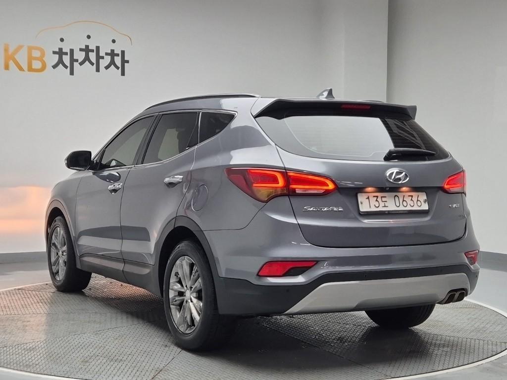 HYUNDAI Santa Fe - Vista 3