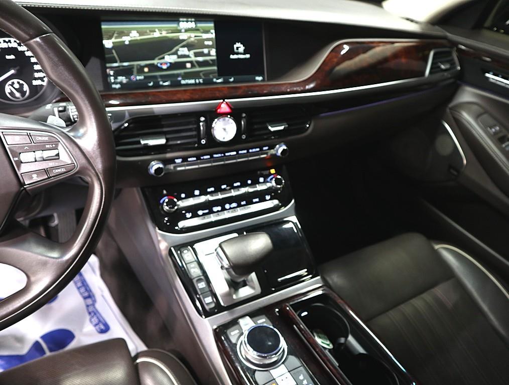 Genesis EQ900 - Vista 11