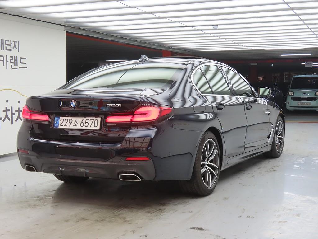 BMW 5 Series - Vista 4