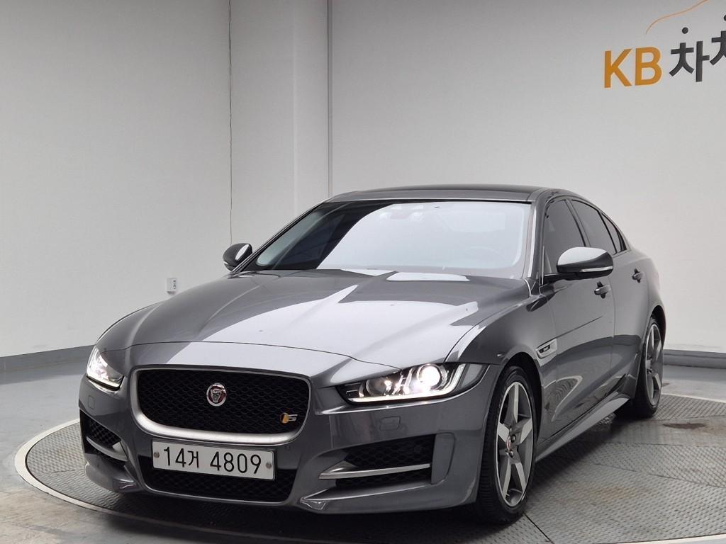 Jaguar XE 2019 Gris - Importación desde Corea - HF Imports Iquique - Foto 1