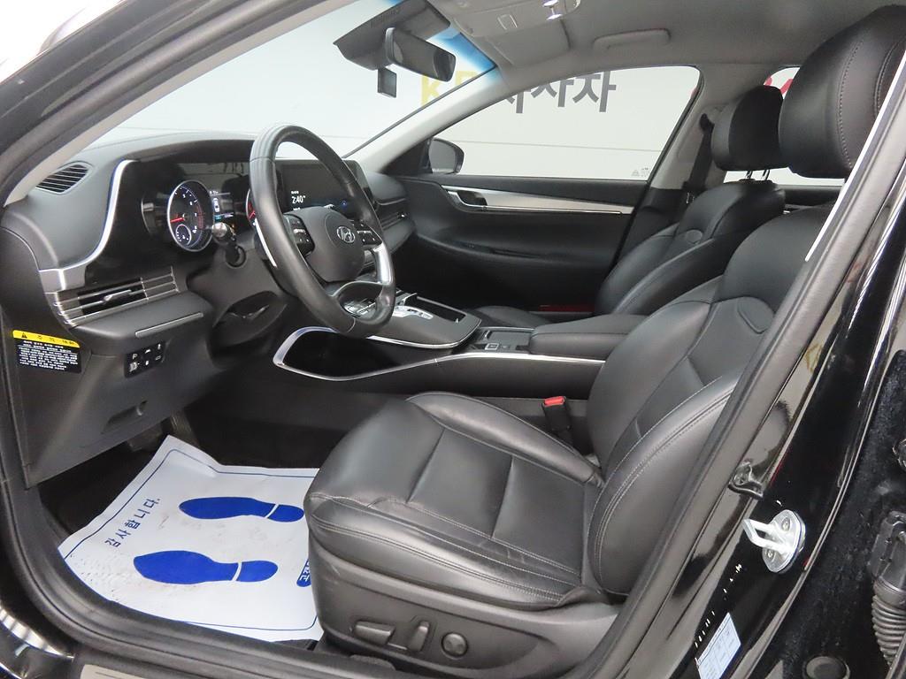 HYUNDAI Grandeur - Vista 5