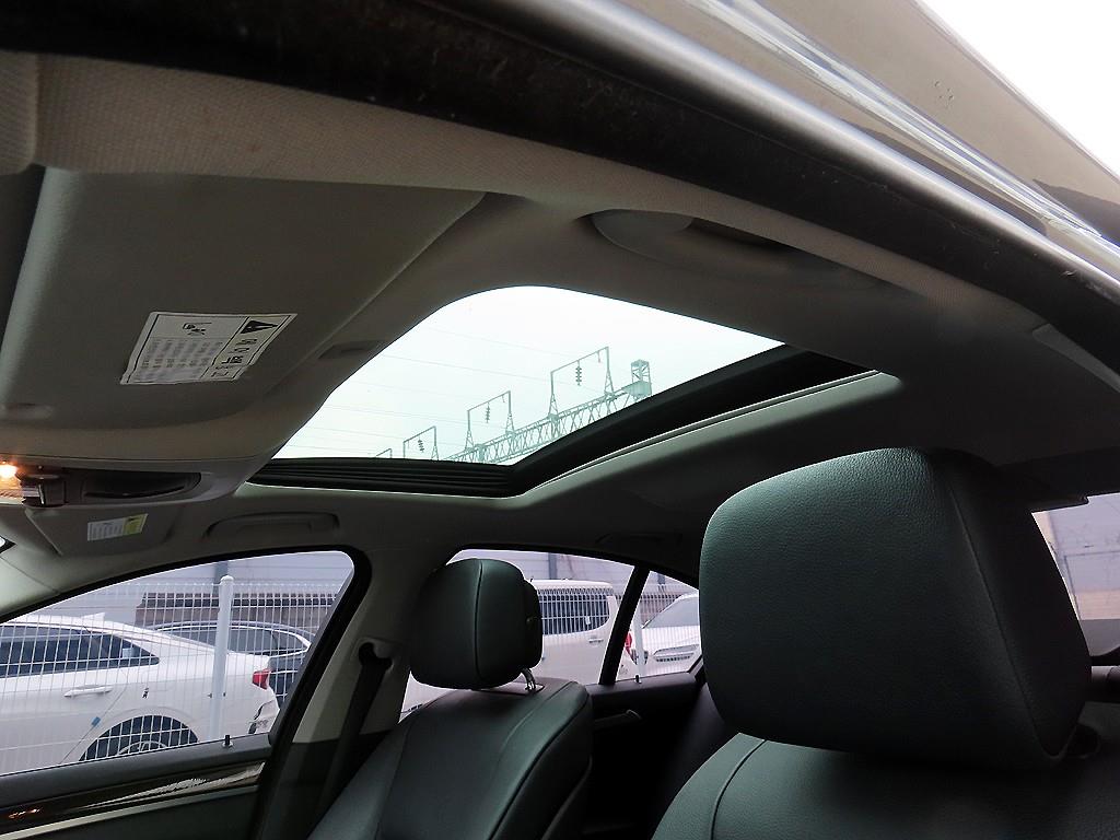 BMW 5 Series 2012 Gris - Importación desde Corea - HF Imports Iquique - Foto 18