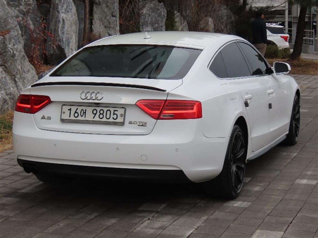 Audi A5 - Vista 5