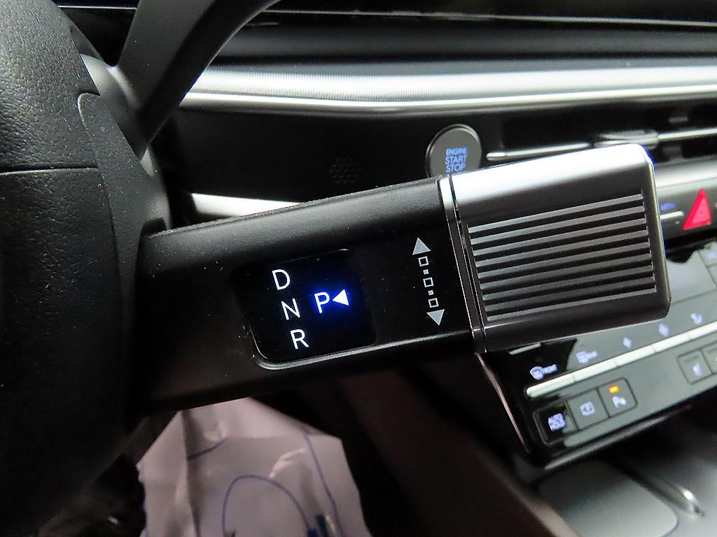 HYUNDAI Grandeur - Vista 11