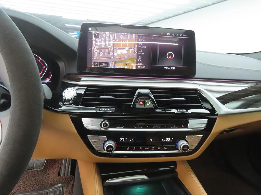 BMW 5 Series - Vista 11