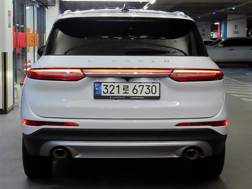 Lincoln Corsair - Vista 5