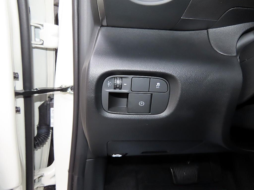 HYUNDAI Casper - Vista 12