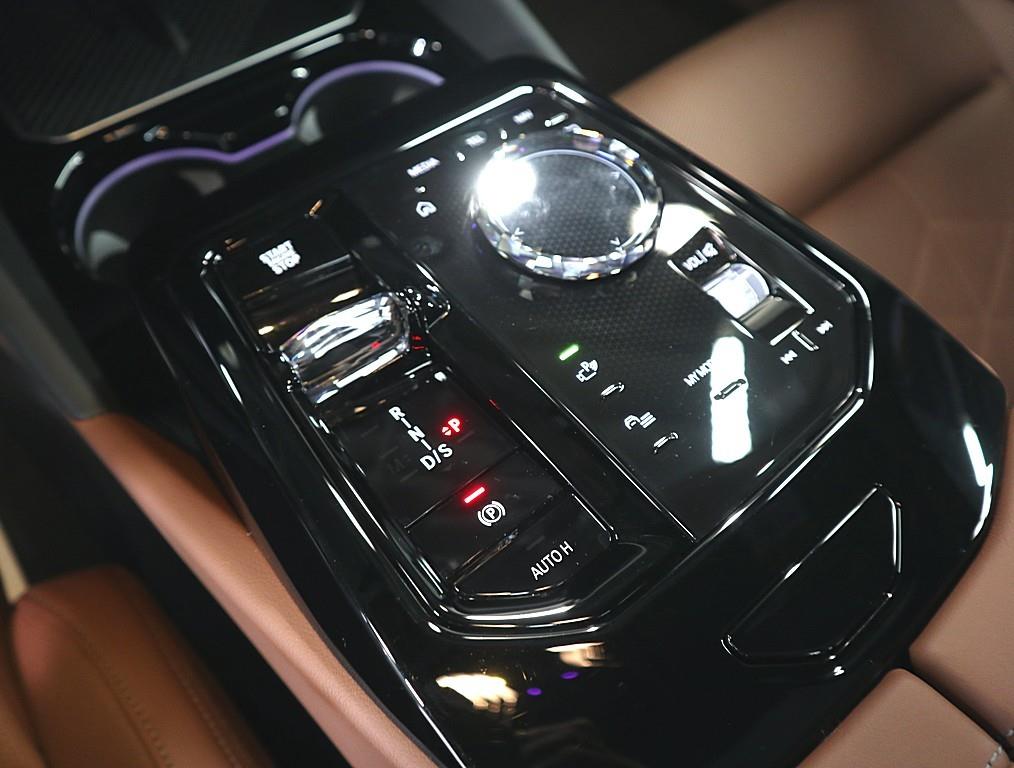 BMW 5 Series - Vista 11