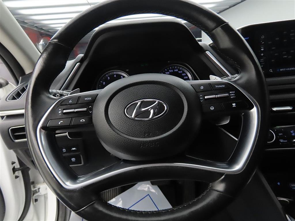 HYUNDAI Sonata - Vista 8