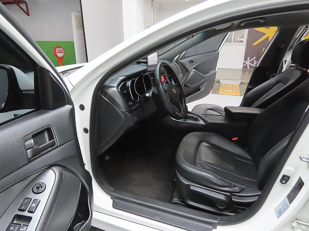 KIA K5 2012 Blanco - Importación desde Corea - HF Imports Iquique - Foto 9