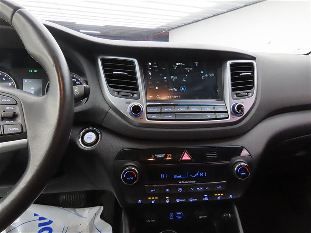 HYUNDAI Tucson - Vista 10