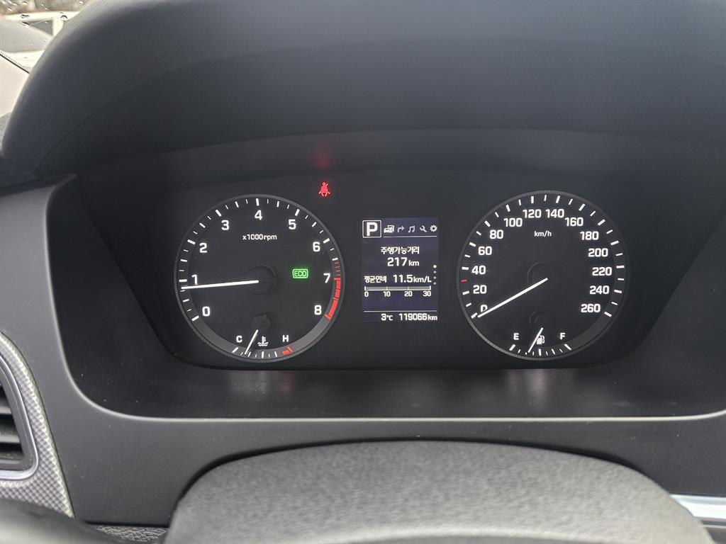 HYUNDAI Sonata - Vista 5