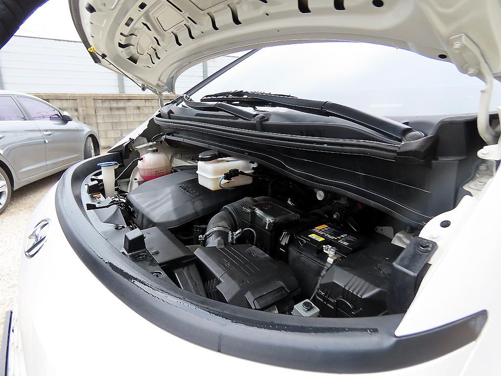 HYUNDAI Staria 2023 Blanco - Importación desde Corea - HF Imports Iquique - Foto 19