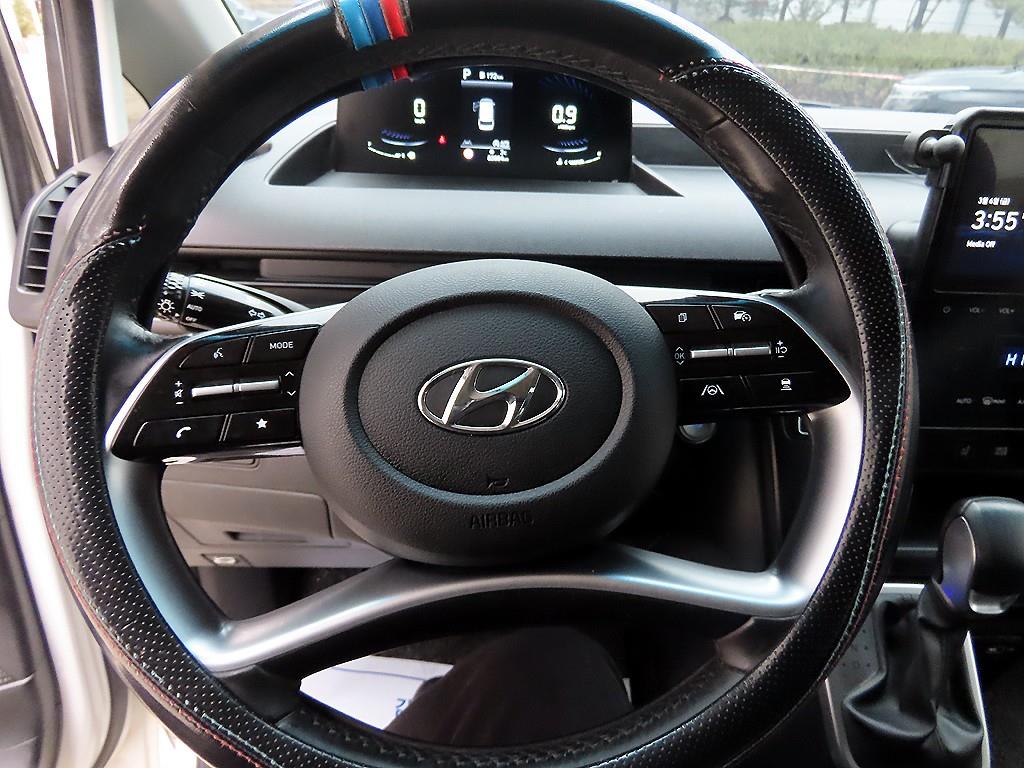 HYUNDAI Staria - Vista 8