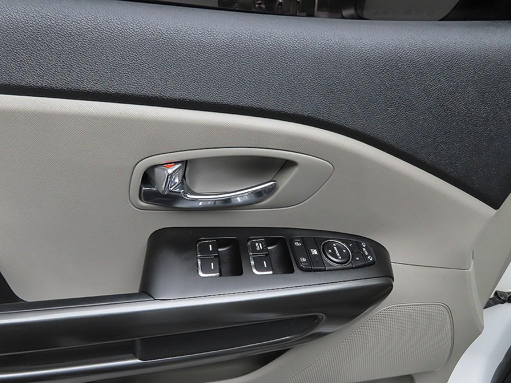 KIA Carnival 2019 Blanco - Importación desde Corea - HF Imports Iquique - Foto 11