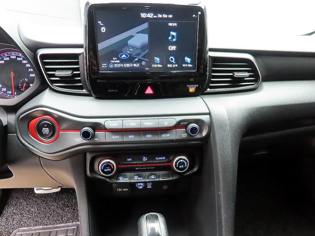 HYUNDAI Veloster 2018 Negro - Importación desde Corea - HF Imports Iquique - Foto 13