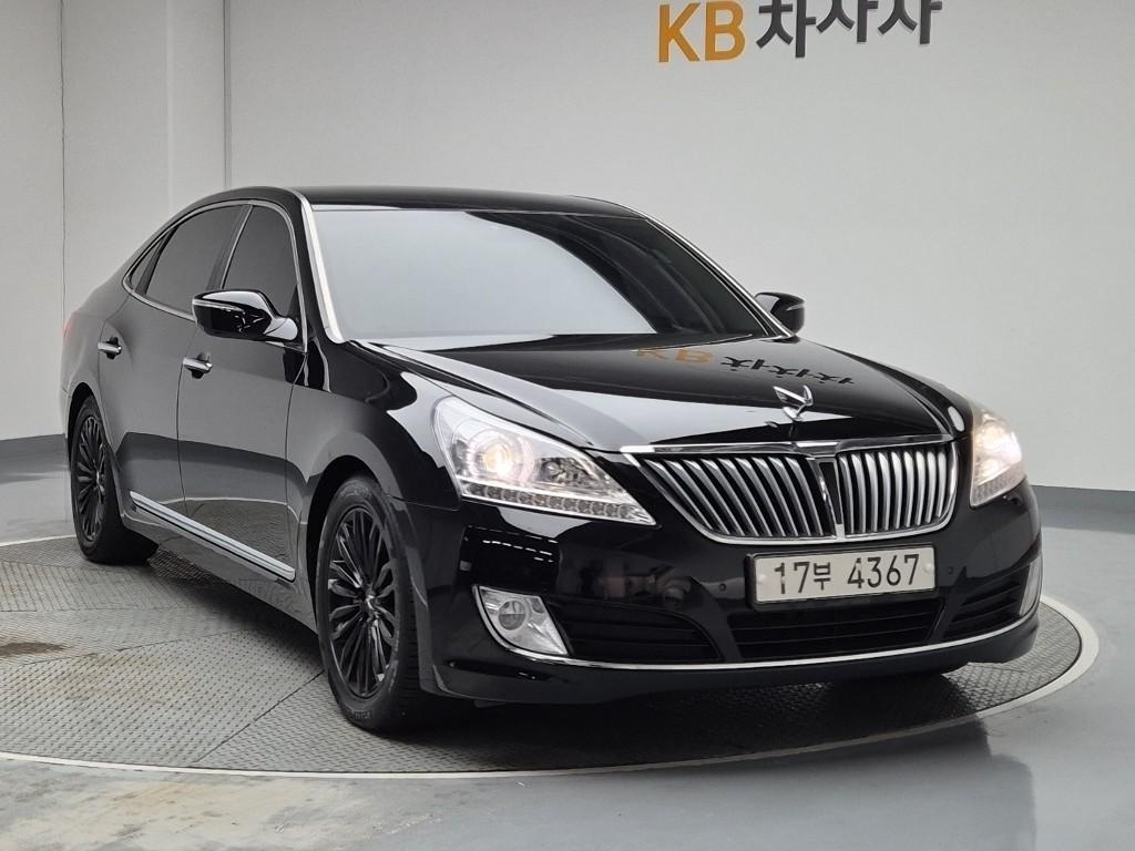 HYUNDAI Equus - Vista 4