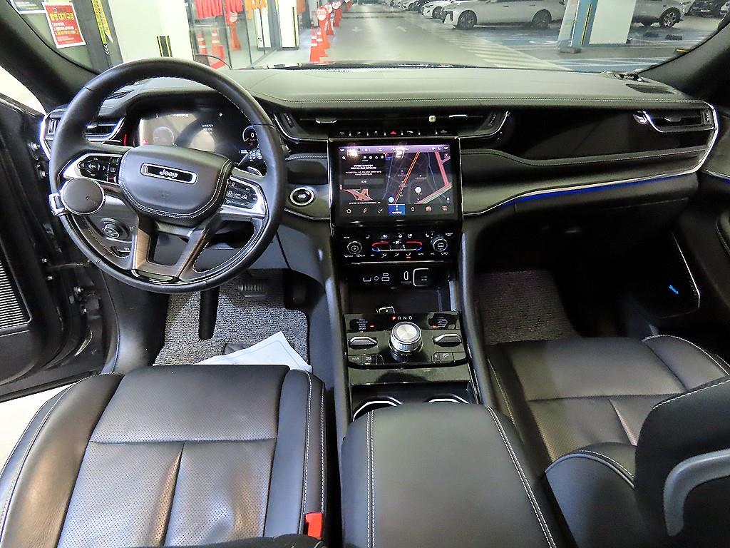 Jeep Cherokee - Vista 11