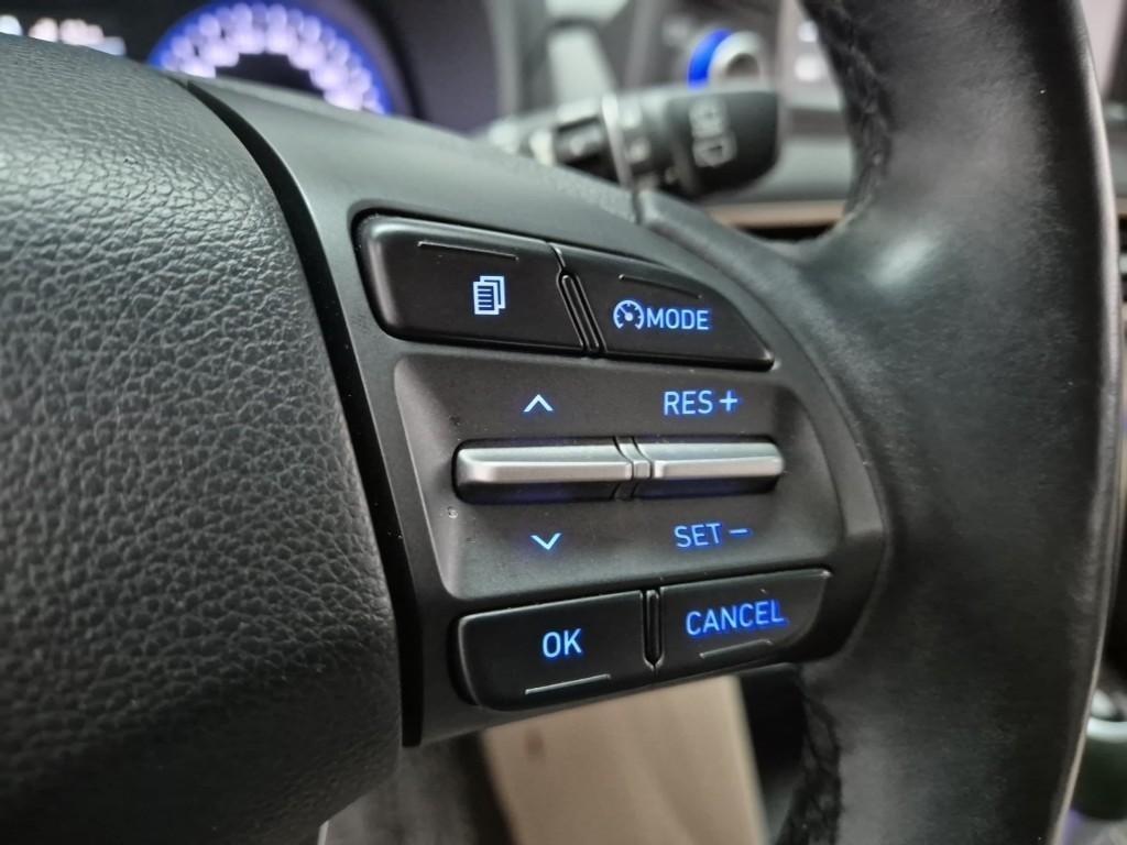 HYUNDAI Kona - Vista 9