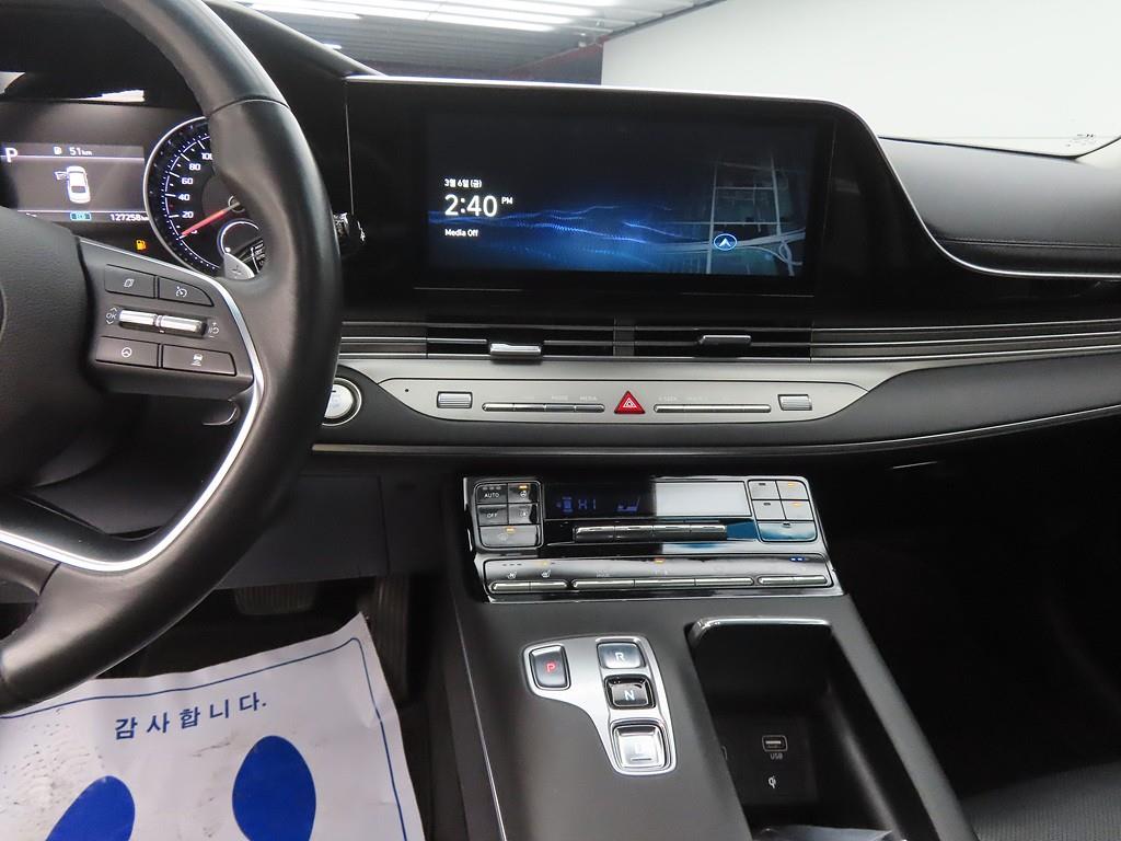 HYUNDAI Grandeur - Vista 10