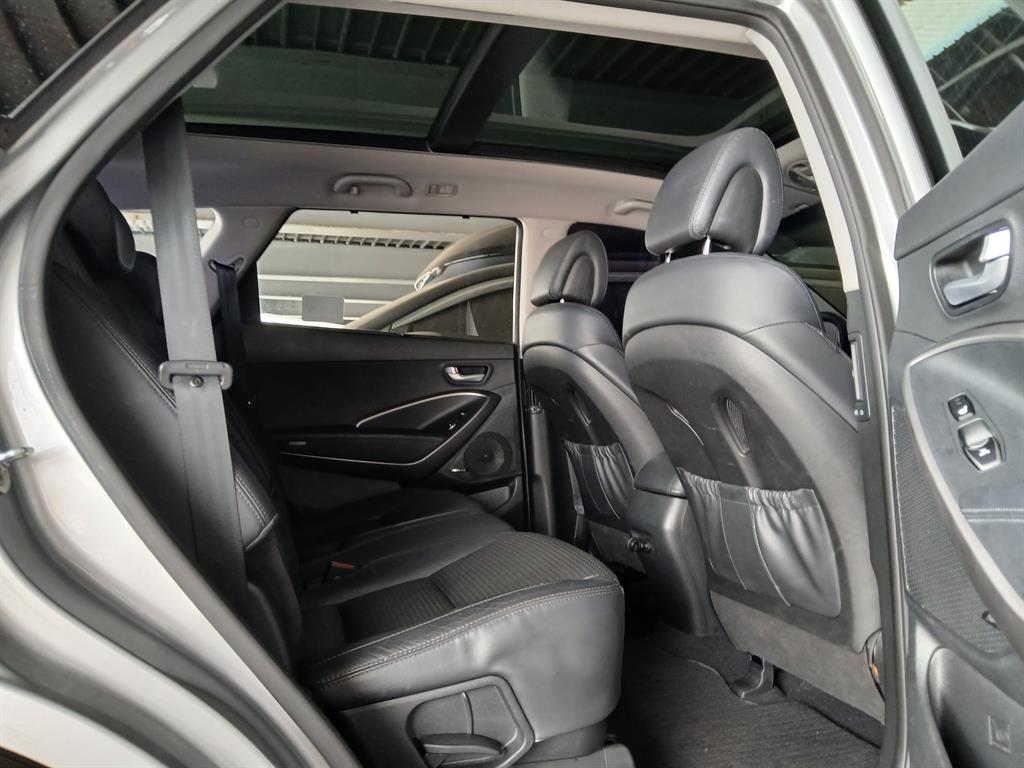 HYUNDAI Maxcruz - Vista 9