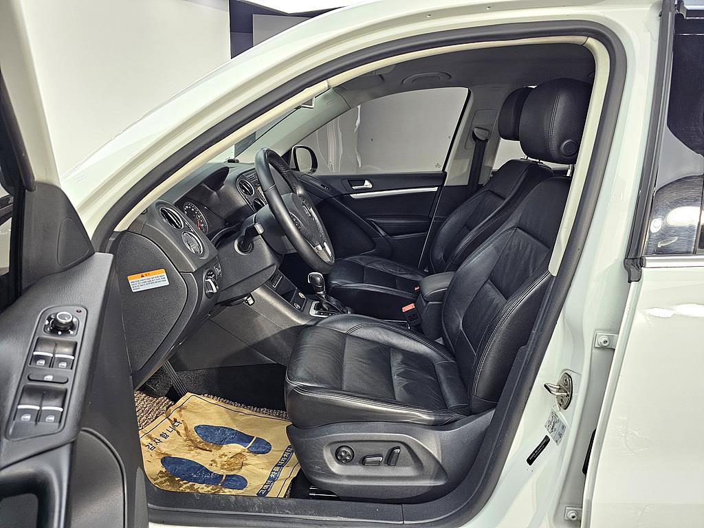 Volkswagen Tiguan - Vista 8