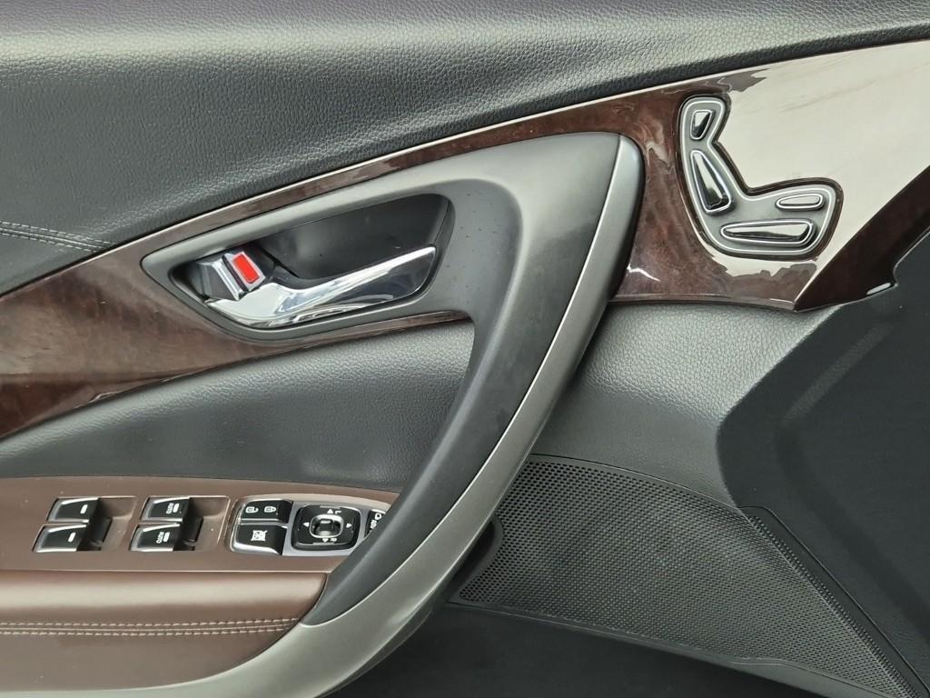 HYUNDAI Grandeur 2016 Blanco - Importación desde Corea - HF Imports Iquique - Foto 18