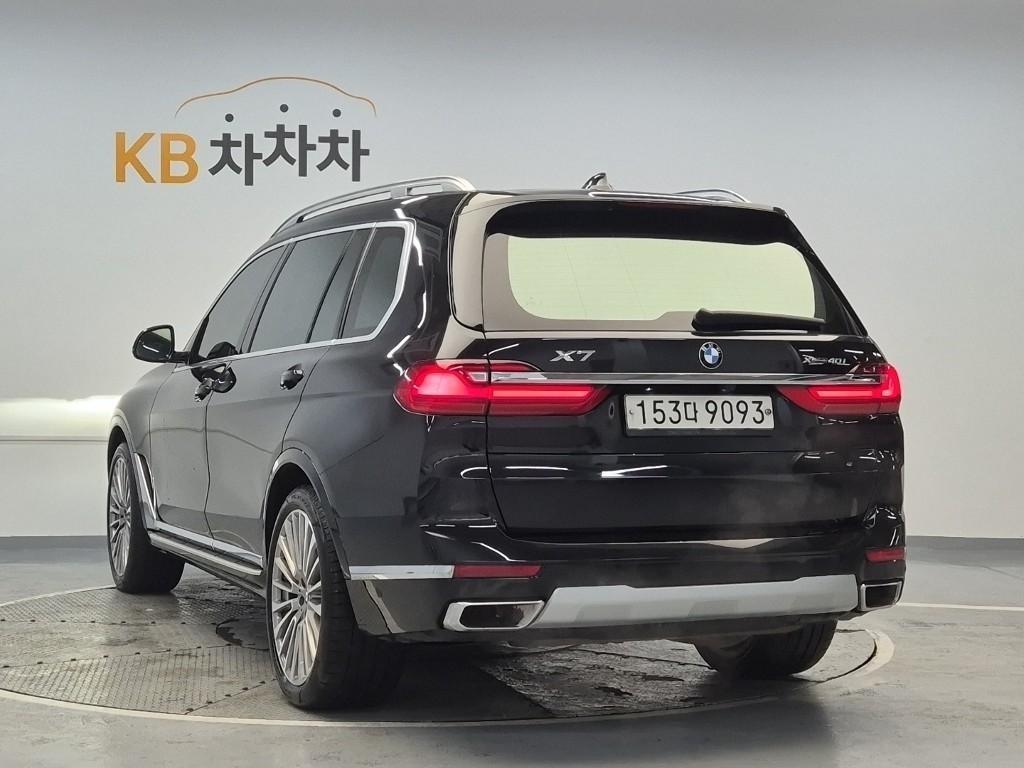 BMW X7 - Vista 2