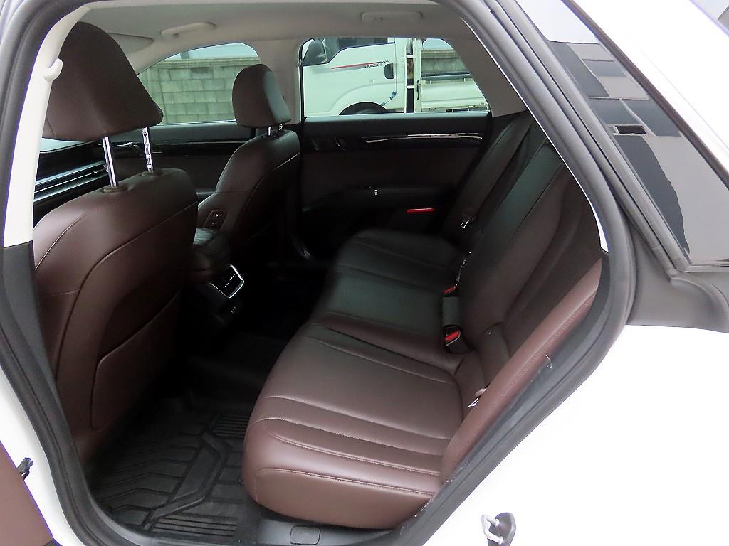 HYUNDAI Grandeur - Vista 6