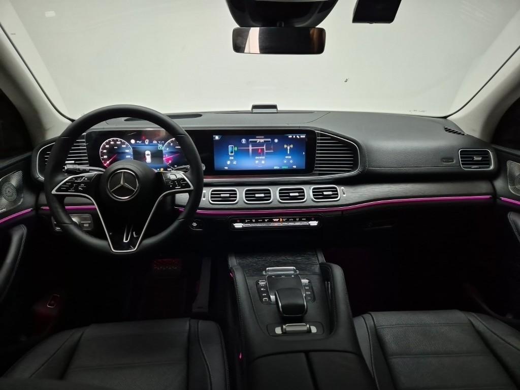 Mercedes Benz GLE Class - Vista 7