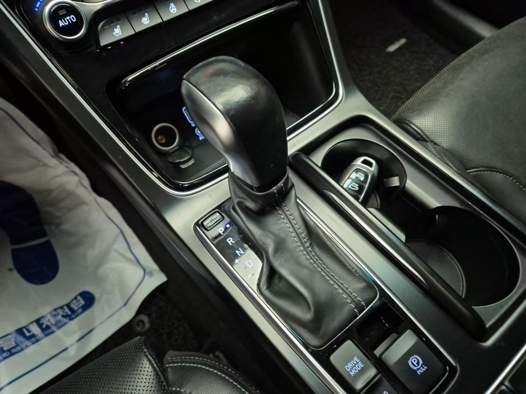 HYUNDAI Grandeur - Vista 8