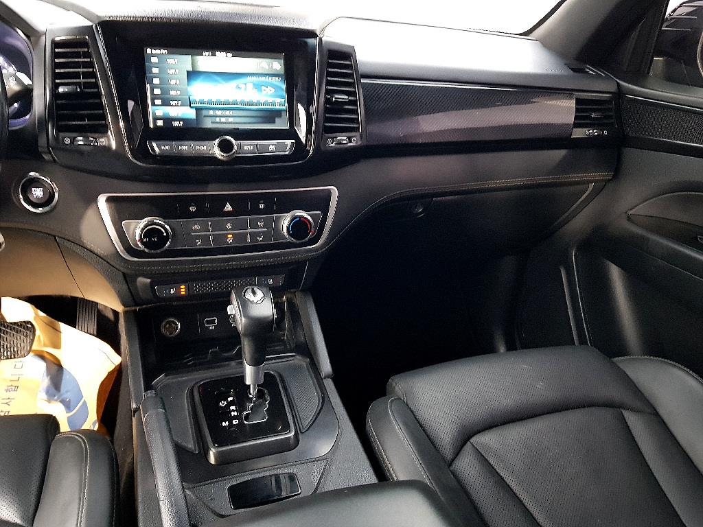 Ssangyong Rexton - Vista 10