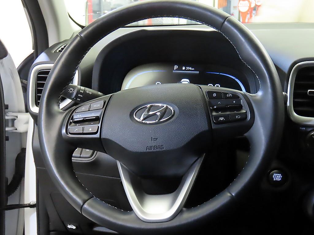 HYUNDAI Venue - Vista 8
