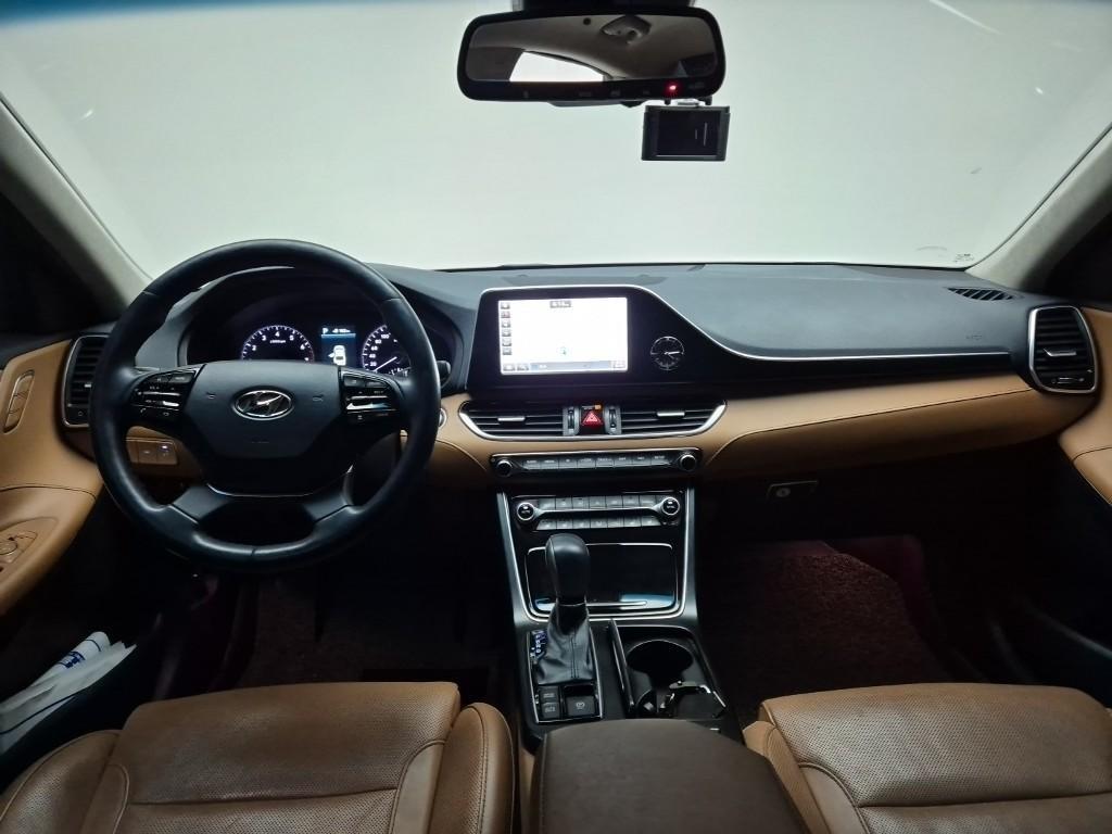 HYUNDAI Grandeur - Vista 7