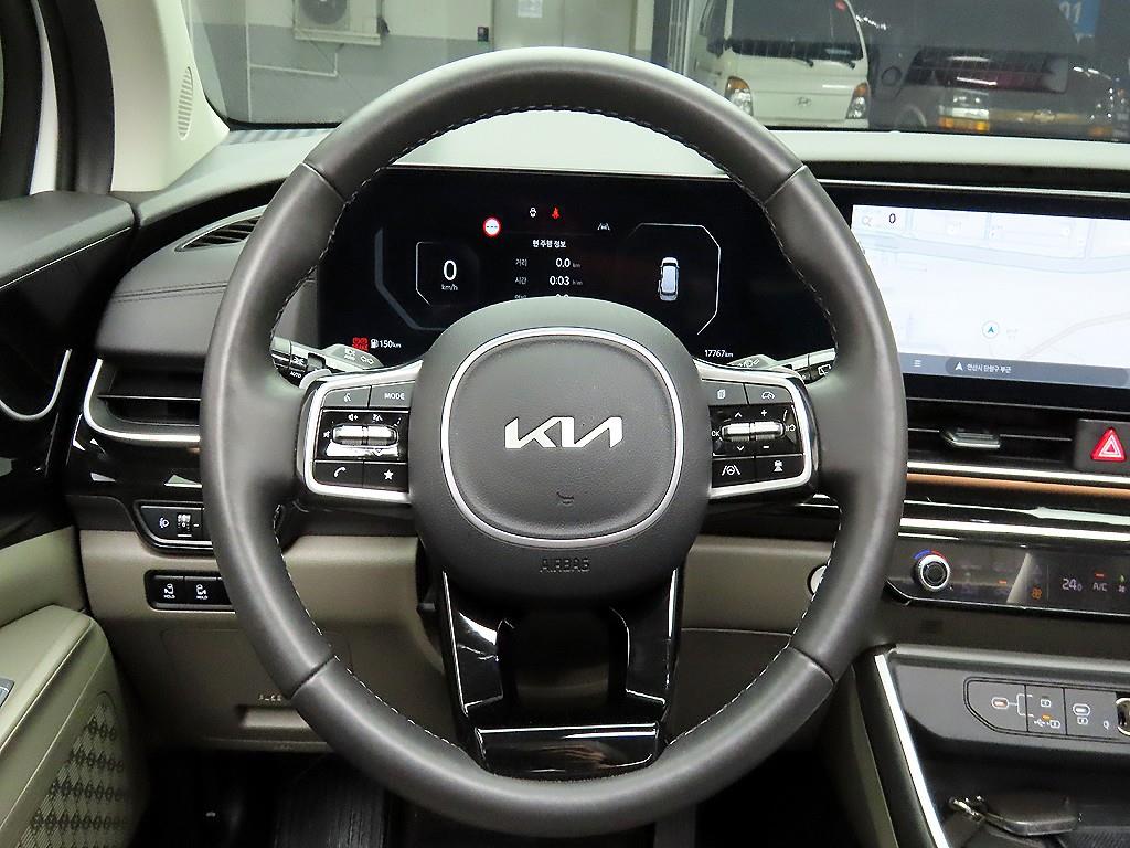 KIA Carnival - Vista 7