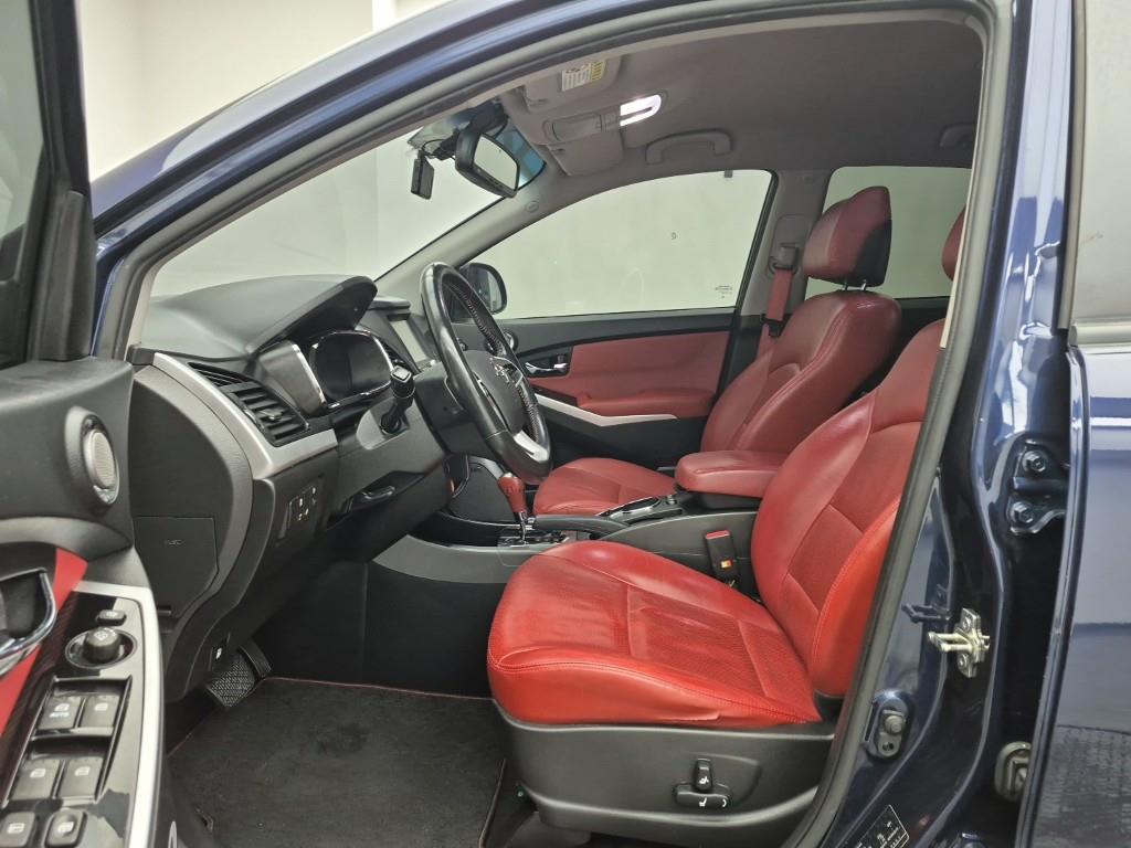 Ssangyong Korando - Vista 11