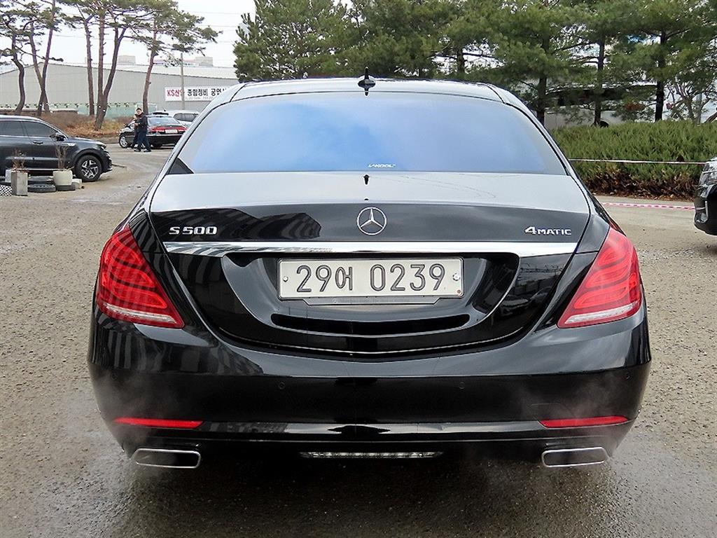 Mercedes Benz S Class - Vista 4
