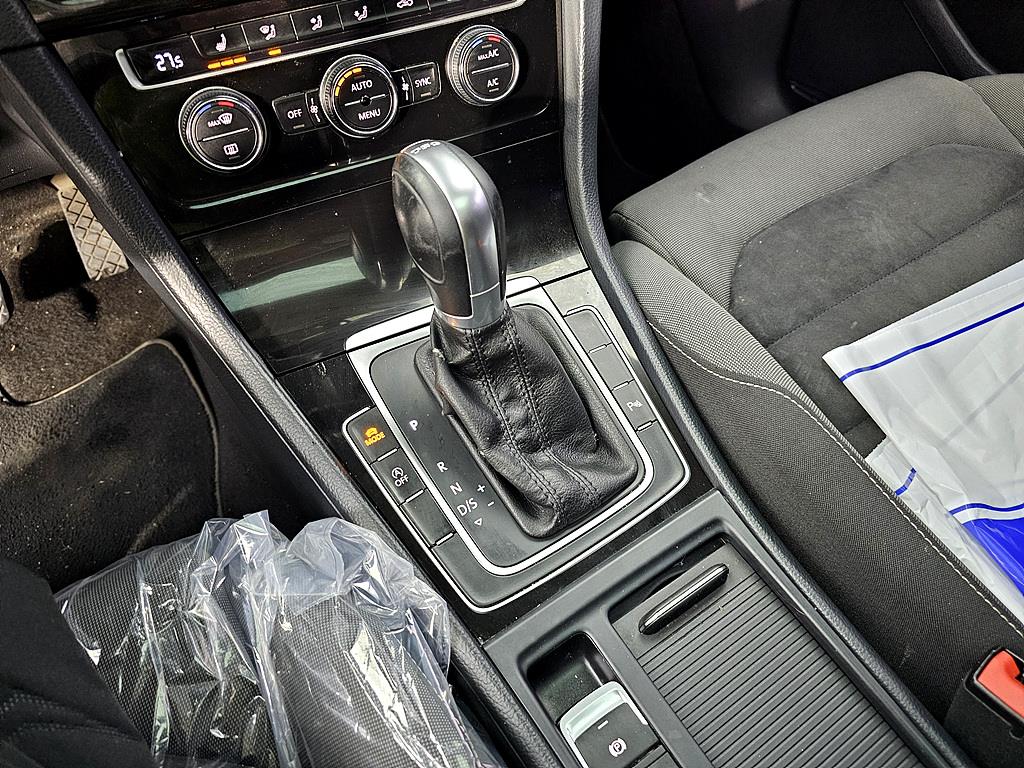 Volkswagen Golf 2016 Blanco - Importación desde Corea - HF Imports Iquique - Foto 16