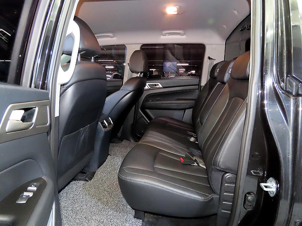 Ssangyong Rexton - Vista 7